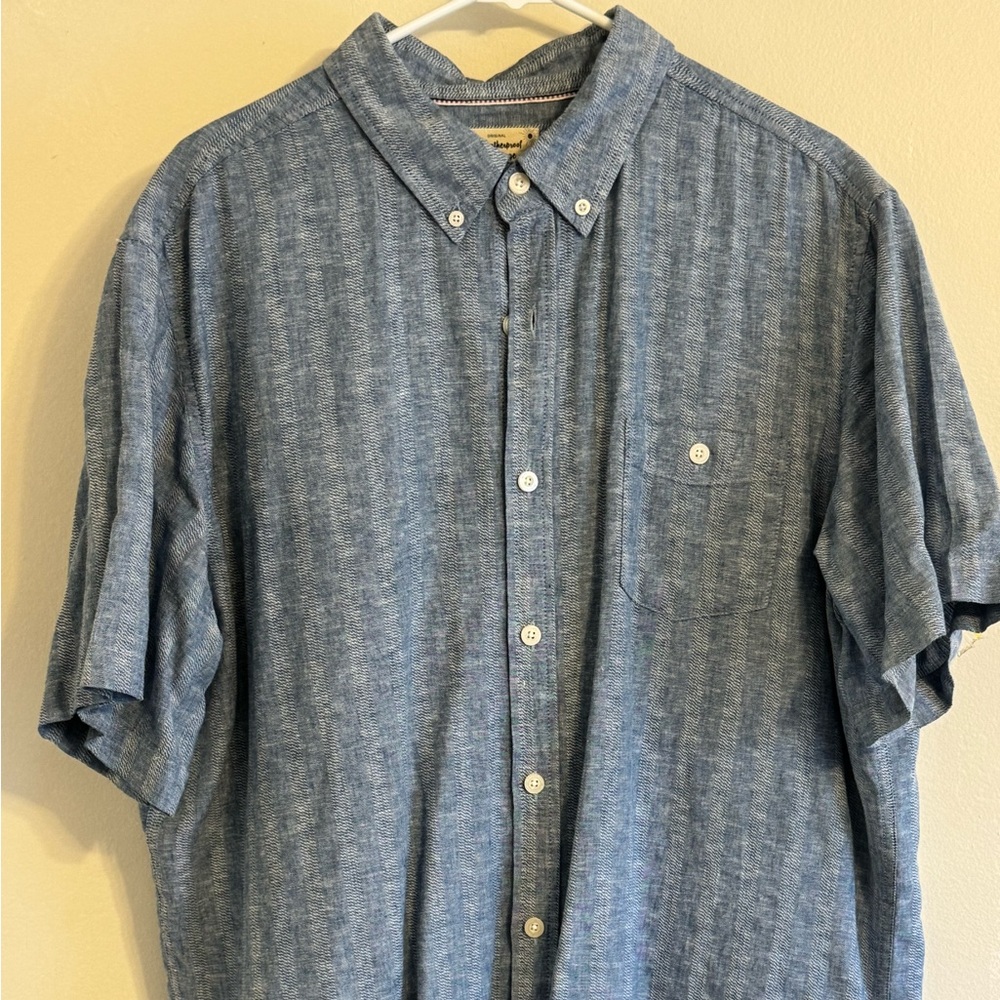 Casual Short-Sleeve Button-Down Shirt in Heather Blue
